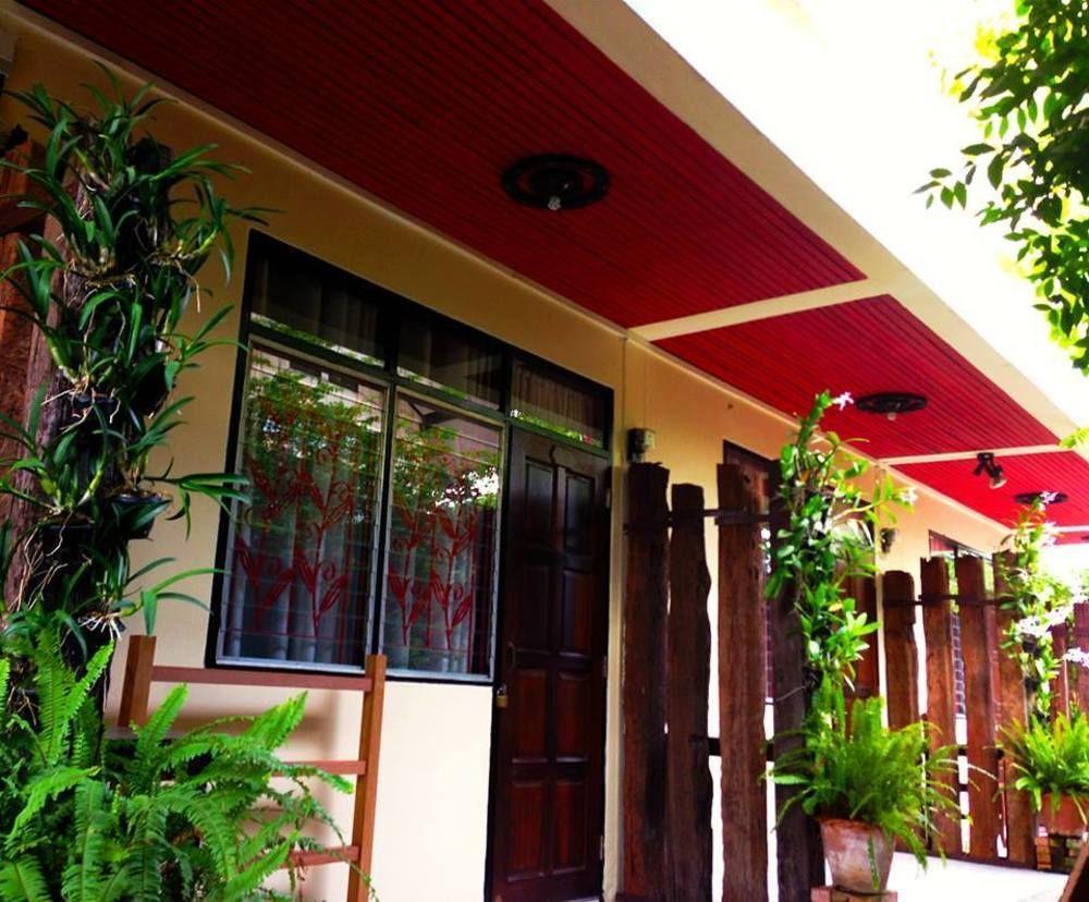 פרה נאקון סי איוטאיה Baifern Homestay מראה חיצוני תמונה