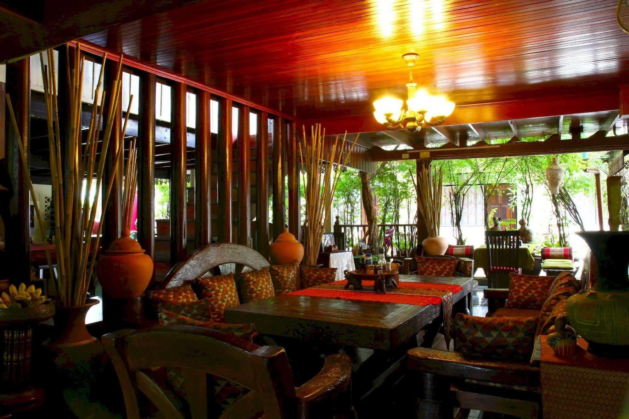פרה נאקון סי איוטאיה Baifern Homestay מראה חיצוני תמונה